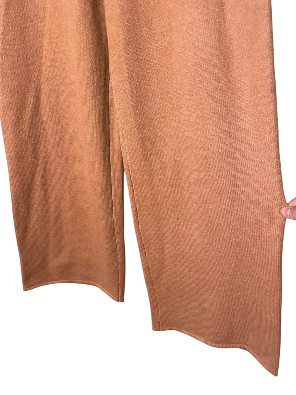 PrettyLittleThing Plus Ribbed Wide-Leg Pants in Rust - Picture 3 of 5